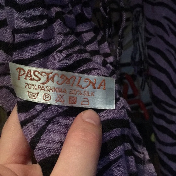 Scarf - Picture 2 of 2